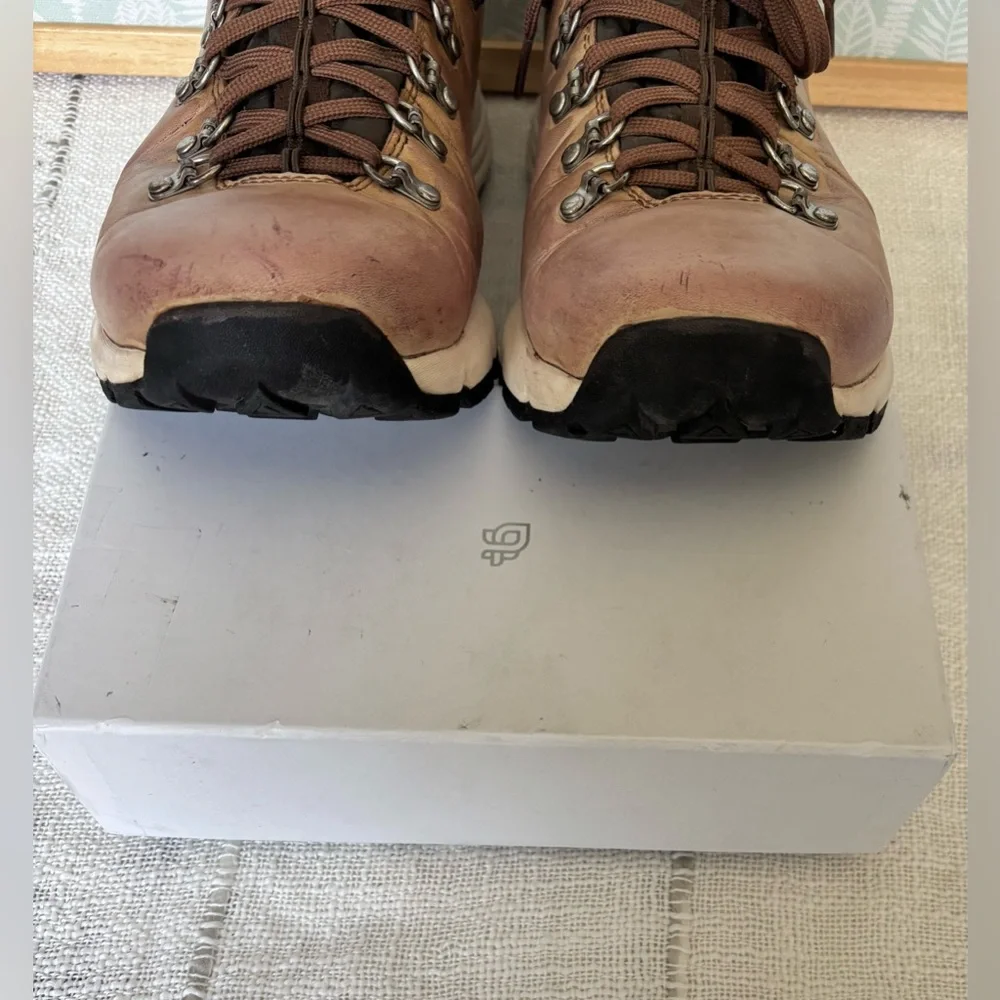 Danner Mountain 600 4.5 Leather Hiking Boots Faded Saddle Tan #62246 Size 10.5D